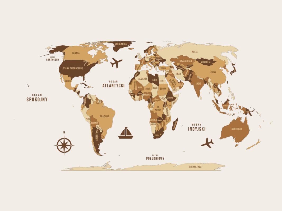 Drewniana mapa świata na ścianę