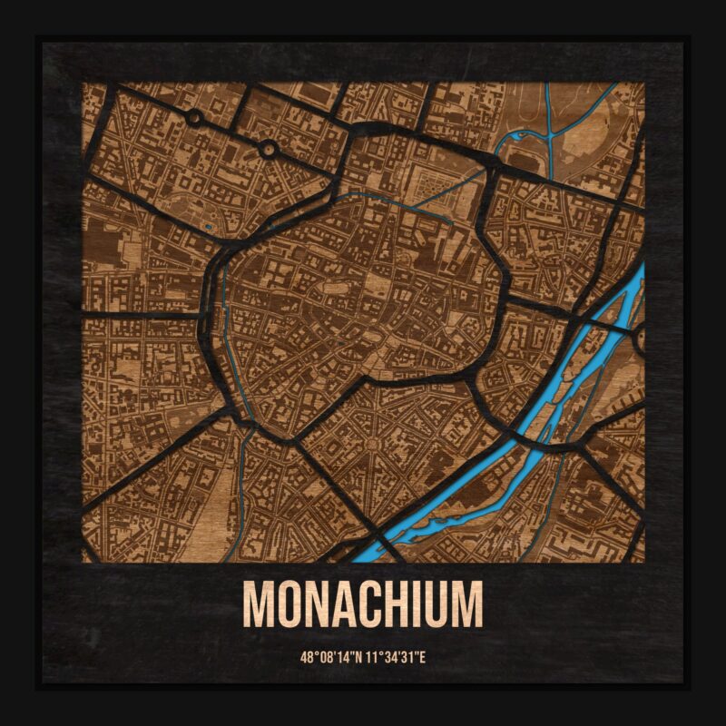 Monachium - drewniana mapa miasta z siatką ulic w ramce