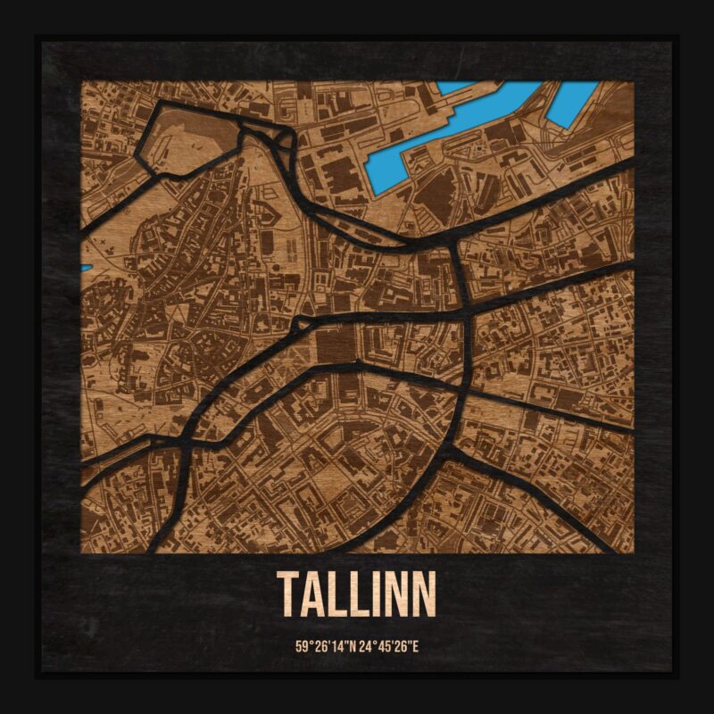 Tallinn - drewniana mapa miasta z siatką ulic w ramce