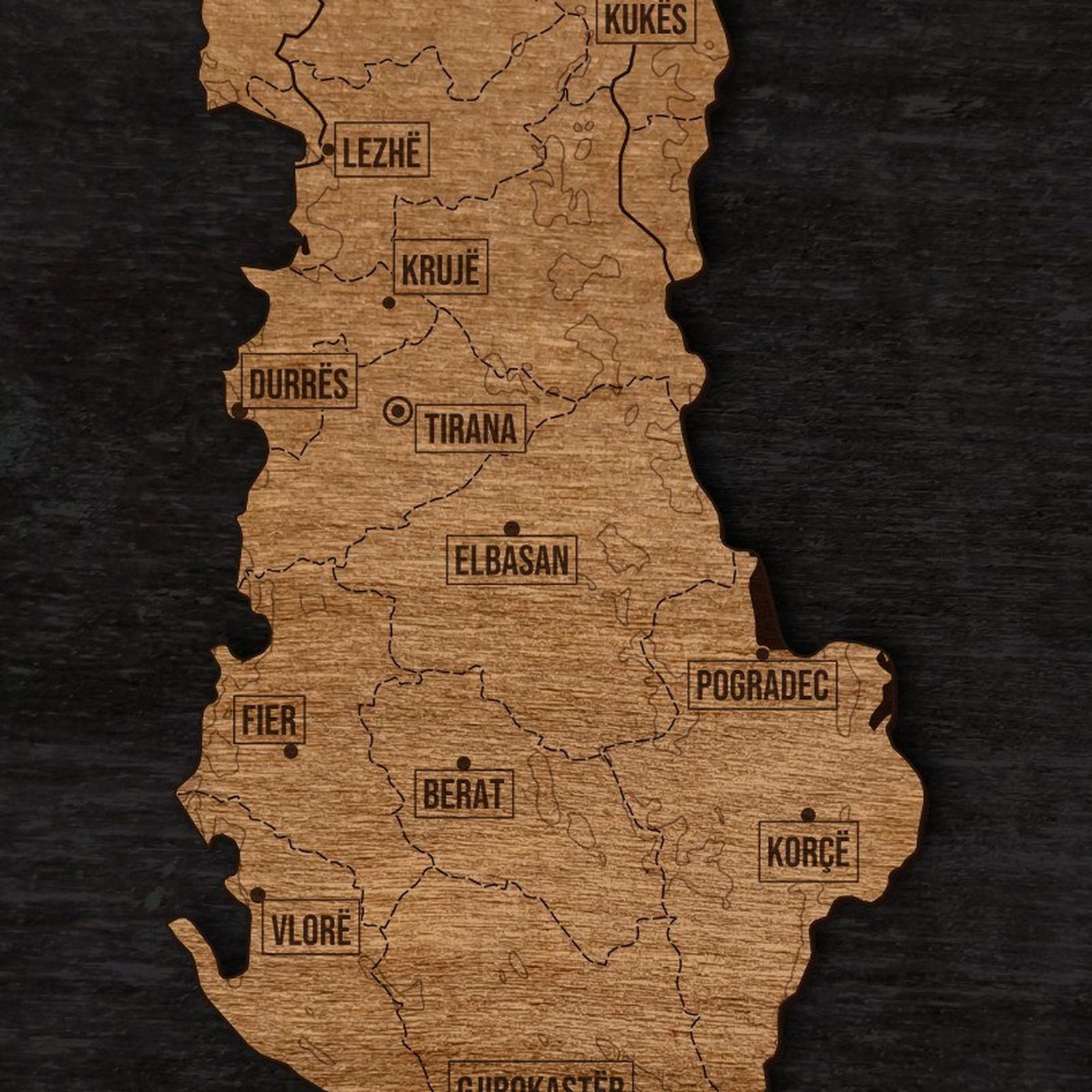 Albania - zbliżenie na grawer w ramce