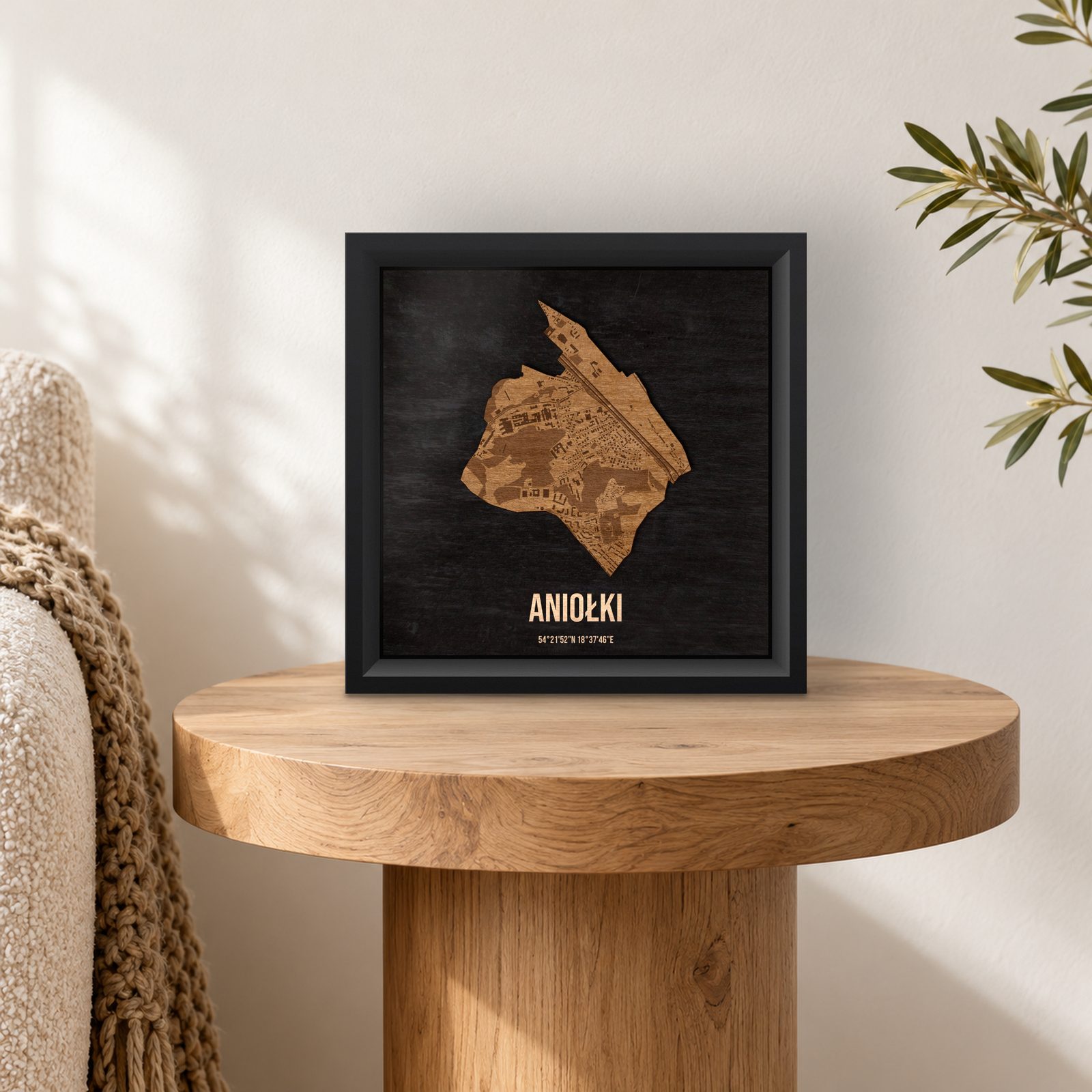 Aniołki (Gdańsk) - ramka cieniowa 25 × 25 cm we wnętrzu