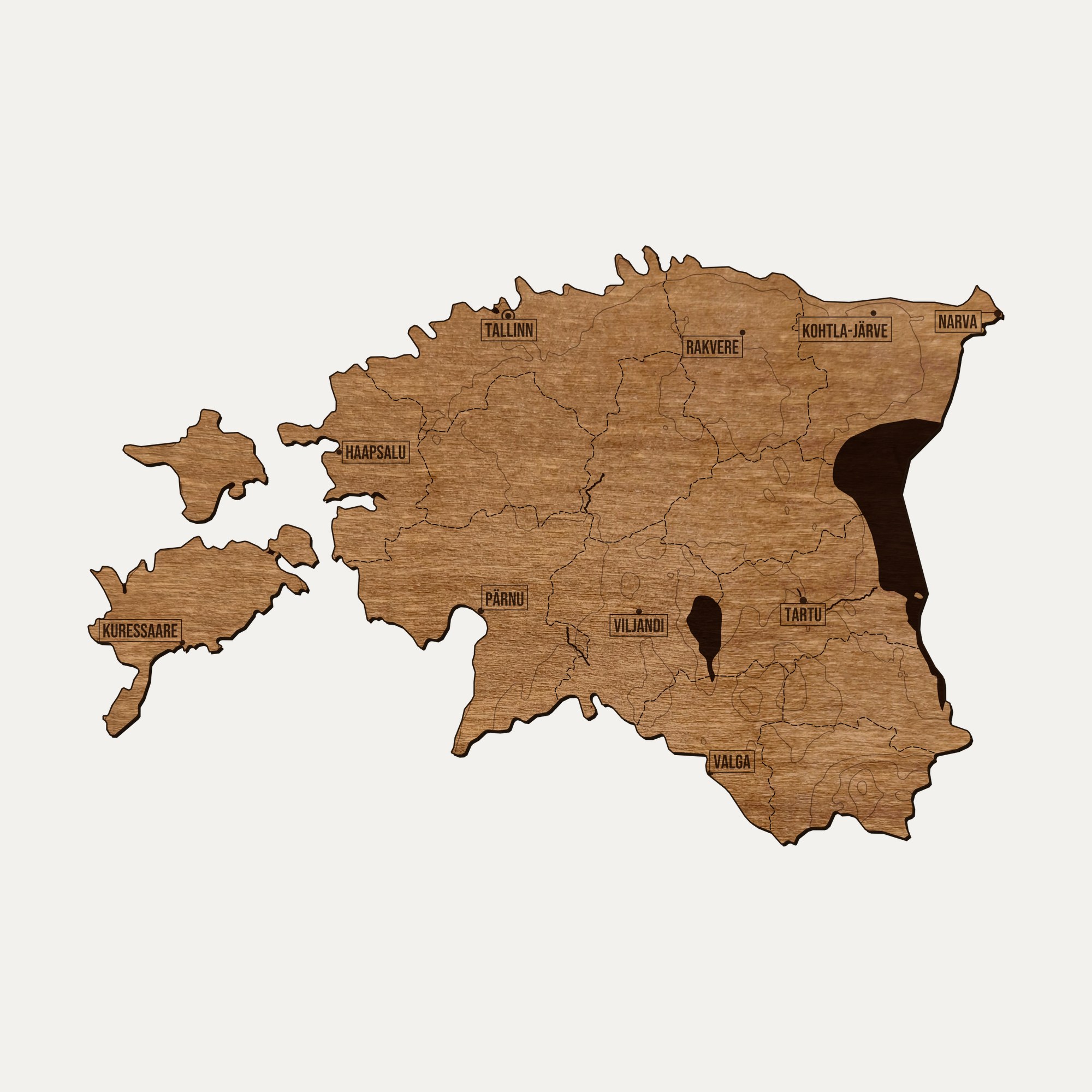Drewniana mapa Estonii na ścianę: cały kraj pocięty na regiony, z grawerem