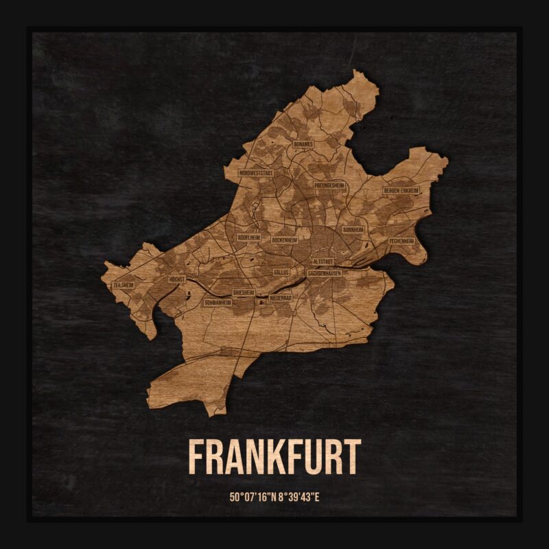 Drewniana mapa Frankfurtu w ramce 25×25: kontur miasta na czarnej płycie, ulice, zabudowa, rzeki, granice i nazwy dzielnic