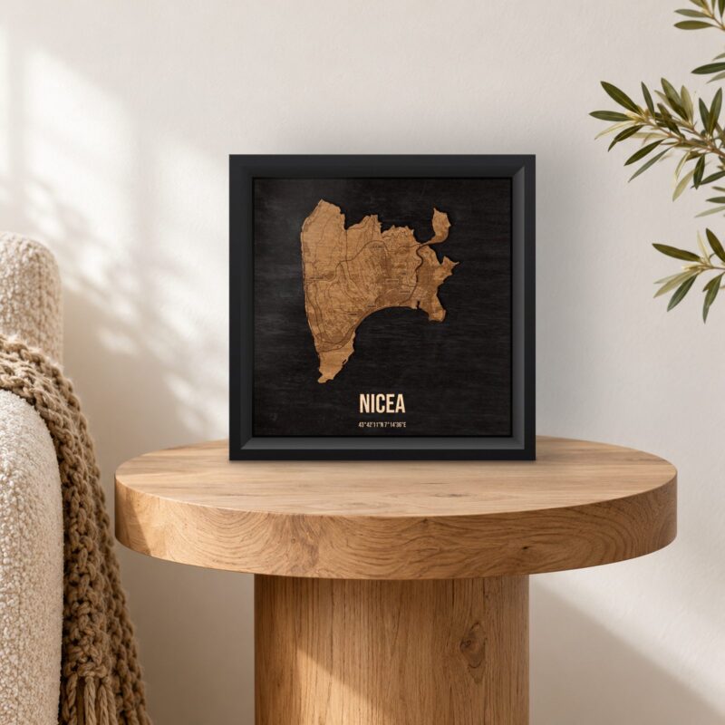Nicea - drewniana mapa miasta w ramce