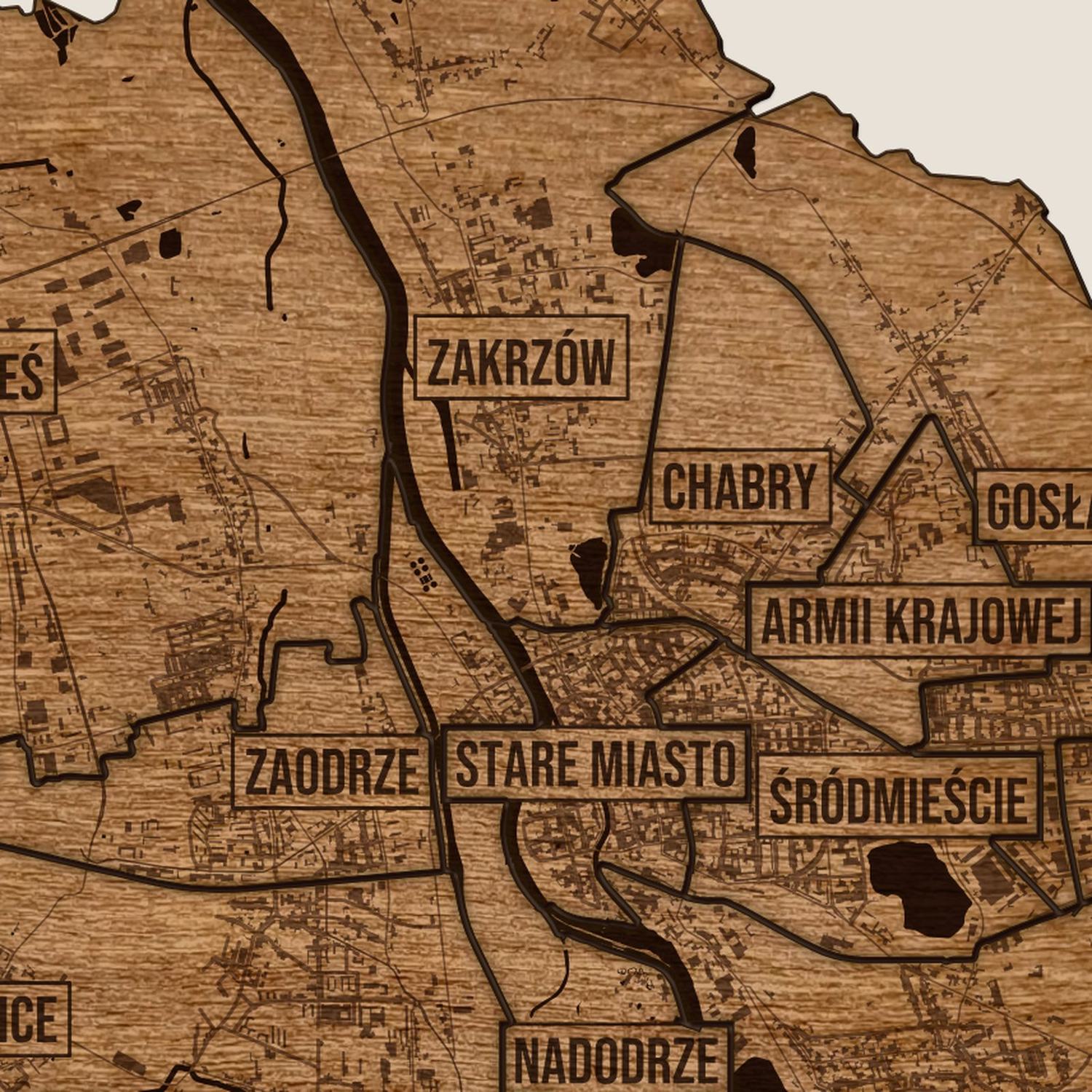 Opole - zbliżenie na grawer drewnianej mapy