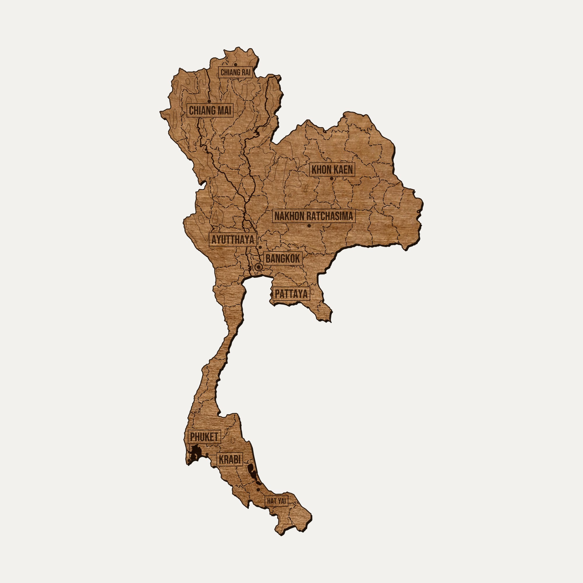 Drewniana mapa Tajlandii na ścianę: cały kraj pocięty na regiony, z grawerem