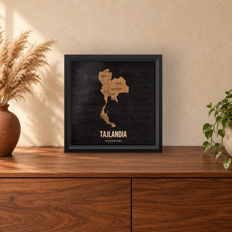 Tajlandia - drewniana mapa kraju w ramce