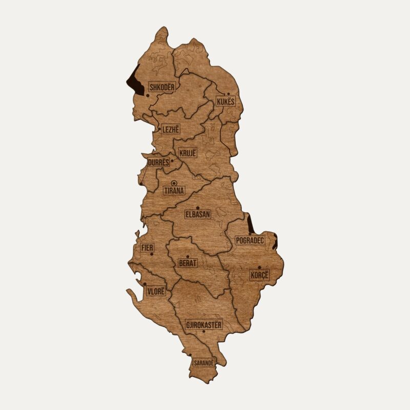 Drewniana mapa Albania na ścianę, cały kraj pocięty na regiony