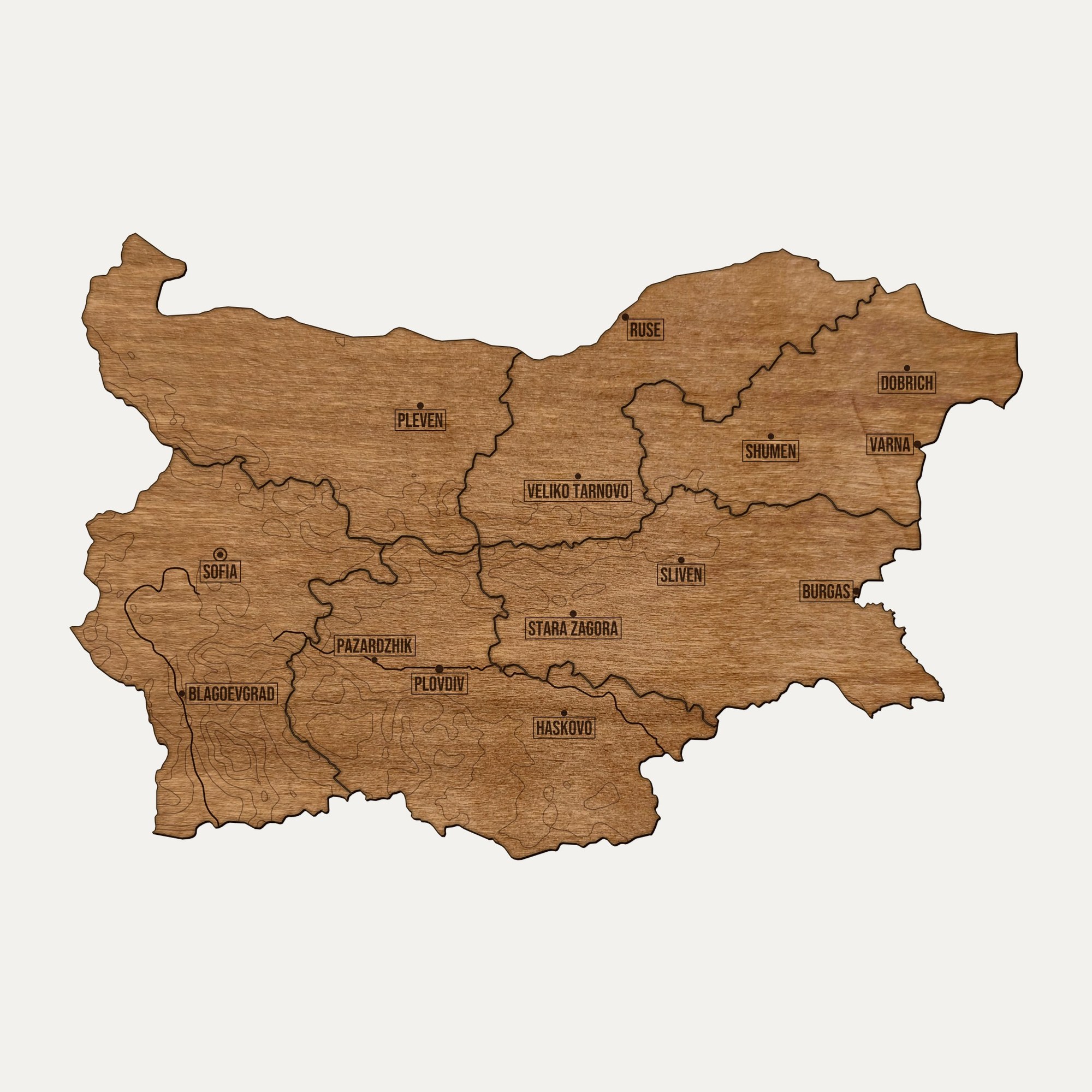Drewniana mapa Bułgaria na ścianę, cały kraj pocięty na regiony