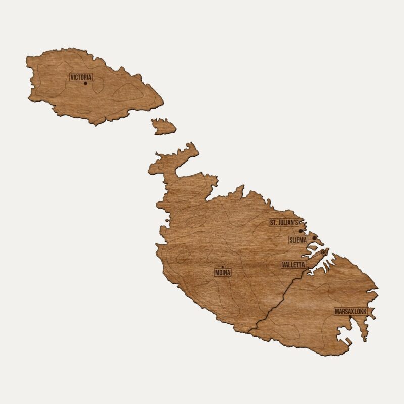 Drewniana mapa Malta na ścianę, cały kraj pocięty na regiony